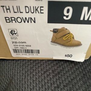 Toddler boys tan colored boots brand new with tag size 9M